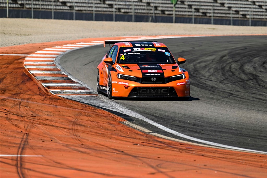 Fedt at være konkurrencedygtig i udlandet.
(Foto: TPR Motorsport)